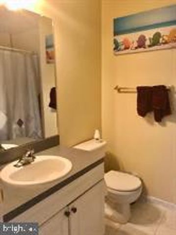 7 SHELLEY CIR, Hightstown, NJ 08520