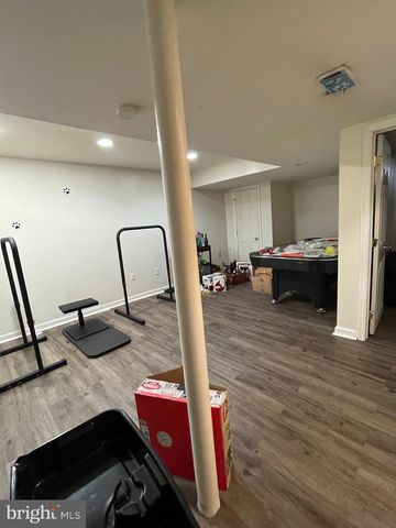 7 SHELLEY CIR, Hightstown, NJ 08520