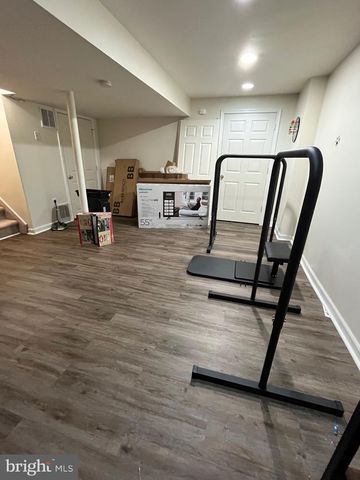 7 SHELLEY CIR, Hightstown, NJ 08520