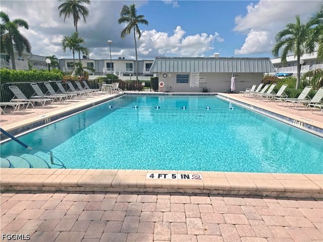 6777 Winkler RD 156, Fort Myers, FL 33919