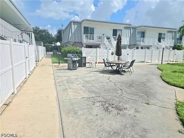 6777 Winkler RD 156, Fort Myers, FL 33919