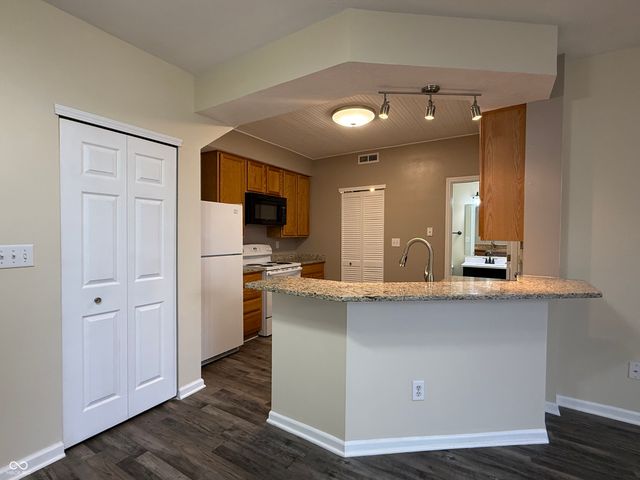 9478 Enclave Drive B1 U51, Avon, IN 46123