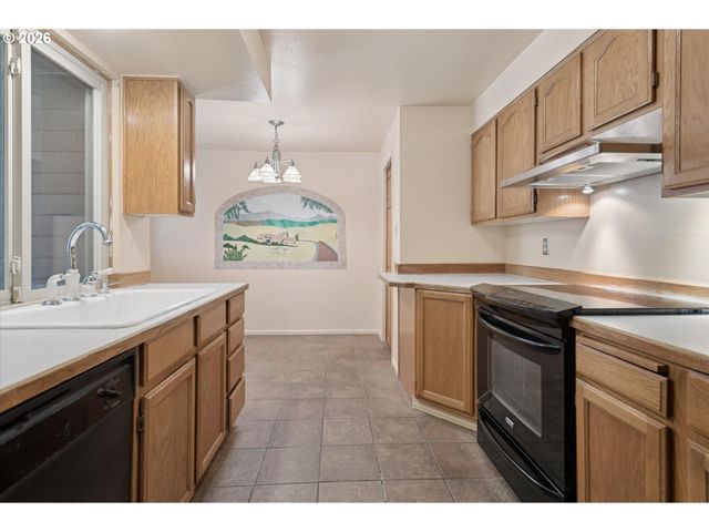 14834 Sw 109TH Ave 8, Tigard, OR 97224