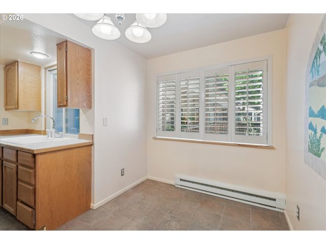 14834 Sw 109TH Ave 8, Tigard, OR 97224