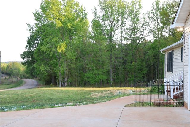 5381 Olden Porter Road, Pendleton, SC 29670