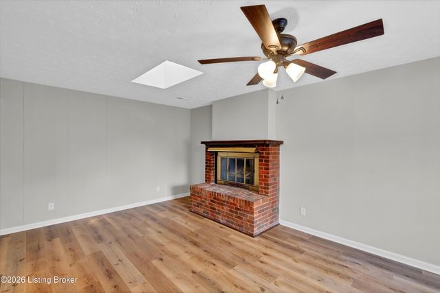 305 Kilmory Ave, Louisville, KY 40214