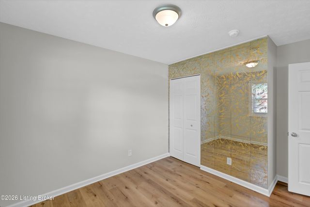 305 Kilmory Ave, Louisville, KY 40214