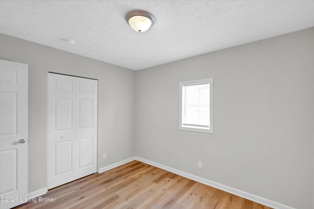 305 Kilmory Ave, Louisville, KY 40214