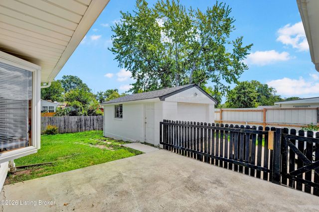 305 Kilmory Ave, Louisville, KY 40214