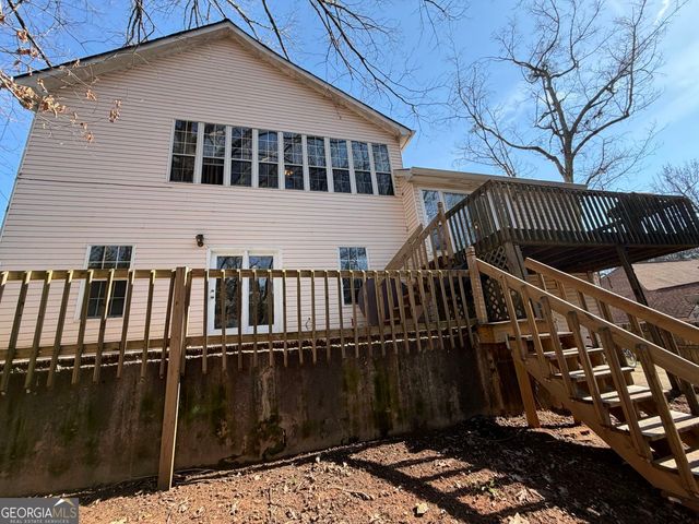 9491 Lakeview Court, Douglasville, GA 30135