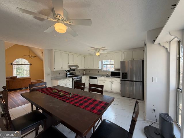 9491 Lakeview Court, Douglasville, GA 30135