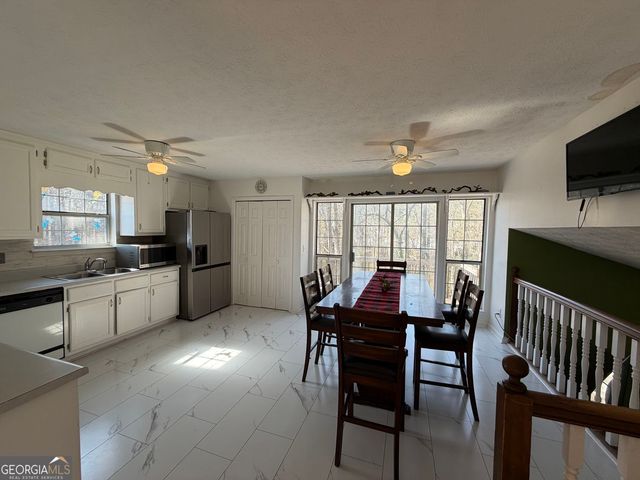 9491 Lakeview Court, Douglasville, GA 30135