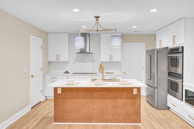 6008 Rembert Drive, Hanahan, SC 29410