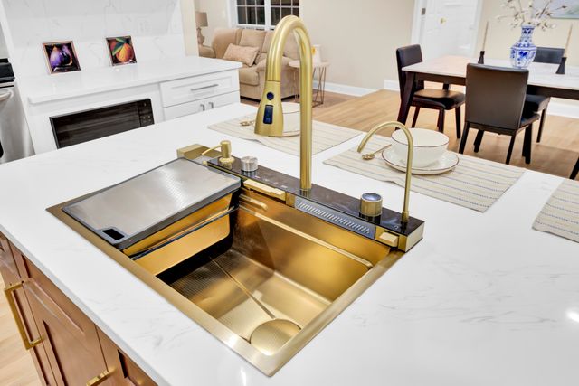 6008 Rembert Drive, Hanahan, SC 29410