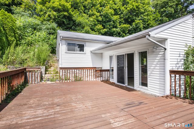299 South Road, Farmington, CT 06032
