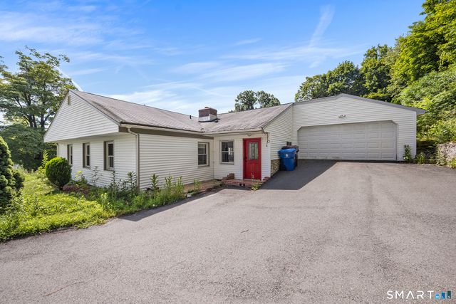 299 South Road, Farmington, CT 06032