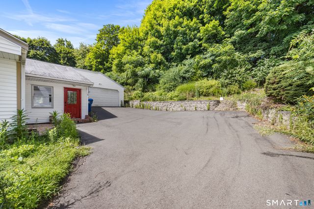299 South Road, Farmington, CT 06032