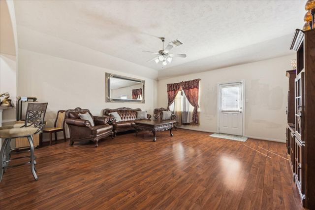 206 Volute Drive, Rosharon, TX 77583