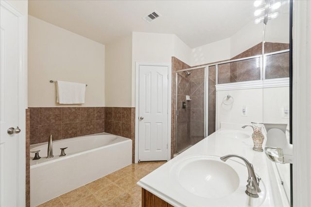 206 Volute Drive, Rosharon, TX 77583