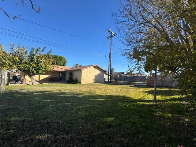 285 N Acacia Avenue, Blythe, CA 92225