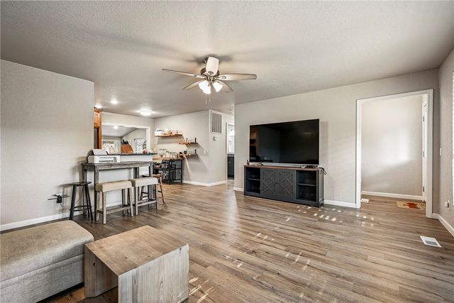 7 Bradford Drive, Bella Vista, AR 72715