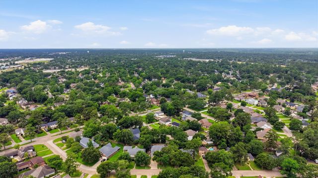 8103 Hurst Forest Drive, Humble, TX 77346