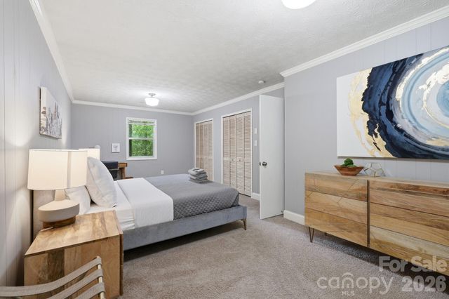 182 Saw Branch Road, Candler, NC 28715