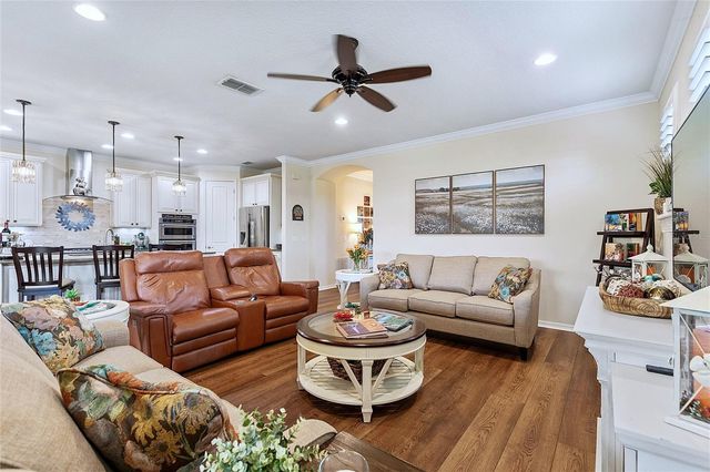 556 ZAMORA WAY, Davenport, FL 33837