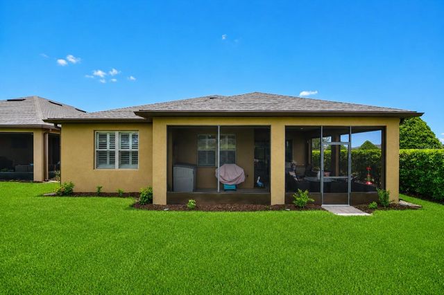 556 ZAMORA WAY, Davenport, FL 33837
