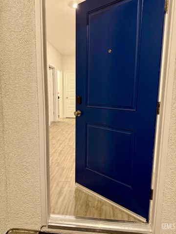 9618 Maple Terrace Lane, Shafter, CA 93263