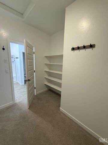 9618 Maple Terrace Lane, Shafter, CA 93263