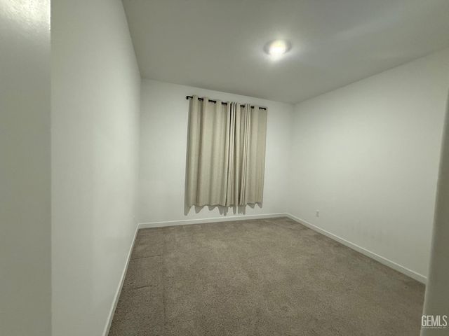 9618 Maple Terrace Lane, Shafter, CA 93263