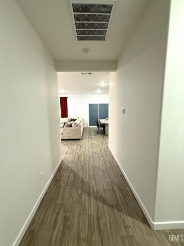 9618 Maple Terrace Lane, Shafter, CA 93263