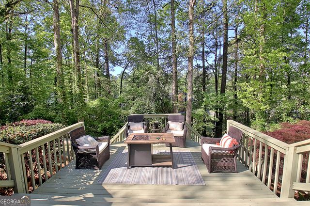 40 Bent Pine Point, Newnan, GA 30265