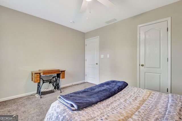 40 Bent Pine Point, Newnan, GA 30265