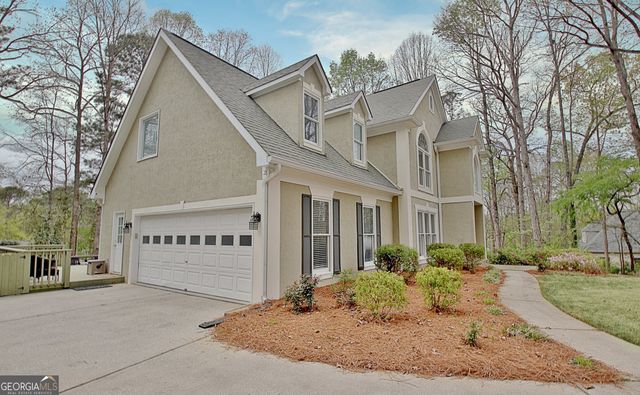 40 Bent Pine Point, Newnan, GA 30265