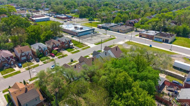 16147 Snowden Street, Detroit, MI 48235