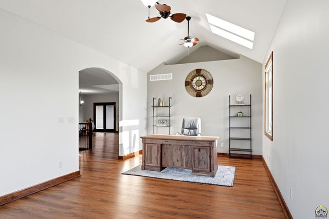 3310 SW 44th Ter, Topeka, KS 66610