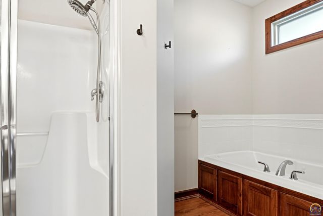 3310 SW 44th Ter, Topeka, KS 66610