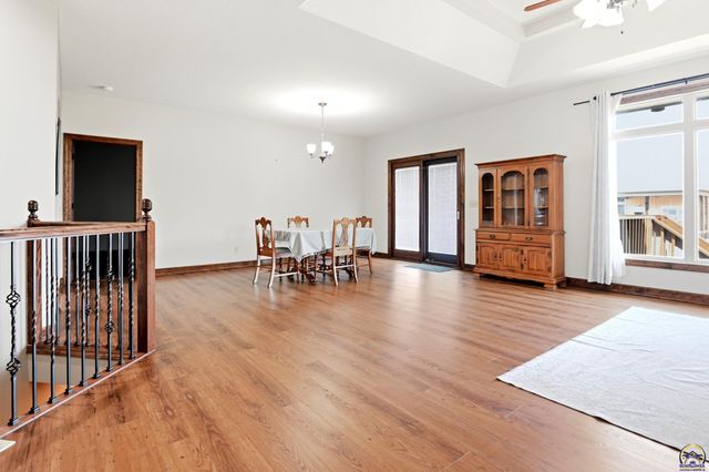 3310 SW 44th Ter, Topeka, KS 66610