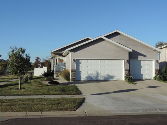 4797 Clock Tower Lane S, Fargo, ND 58104
