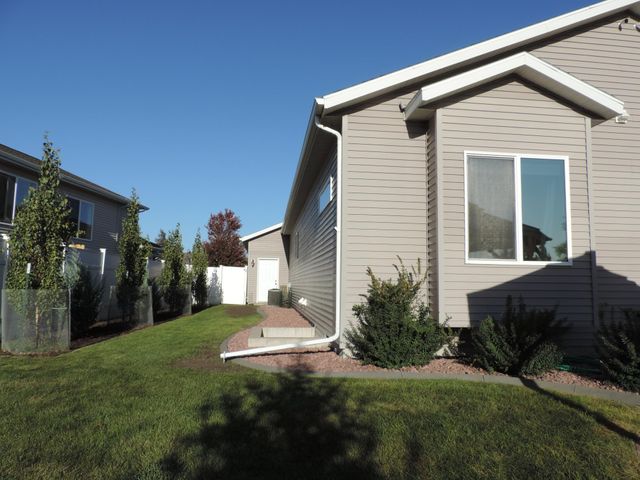 4797 Clock Tower Lane S, Fargo, ND 58104