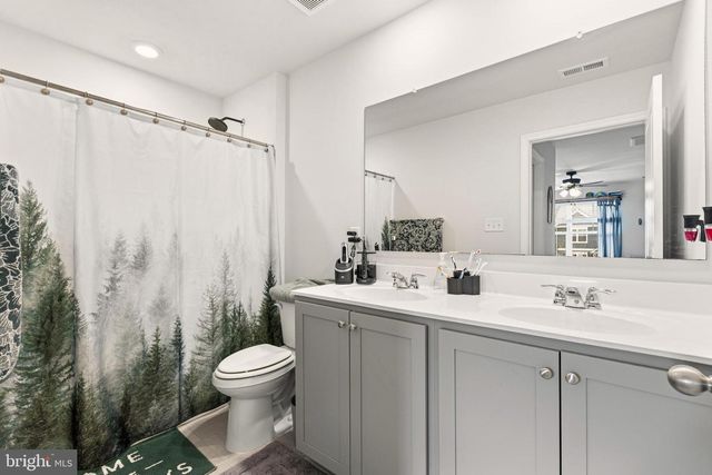 18049 JACKSON DR, Bowling Green, VA 22427