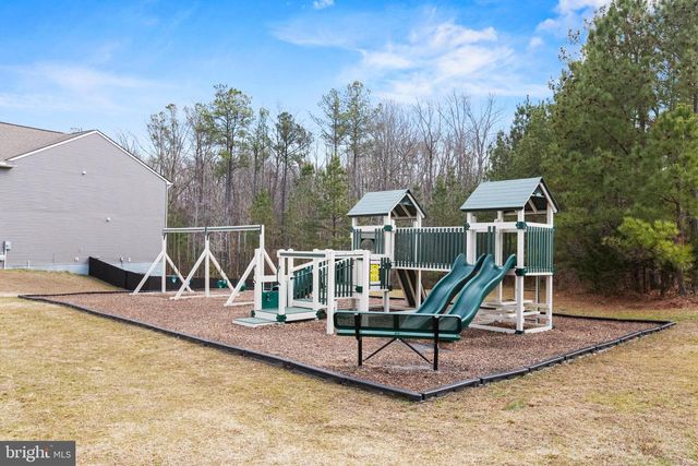 18049 JACKSON DR, Bowling Green, VA 22427