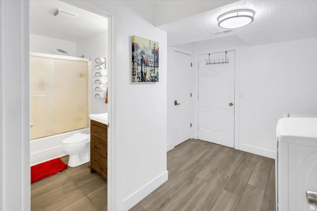 6084 S LONGMORE DR, Salt Lake City, UT 84118