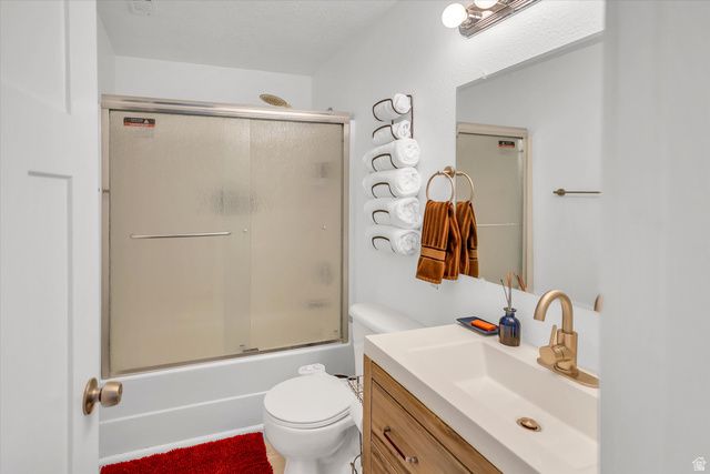 6084 S LONGMORE DR, Salt Lake City, UT 84118