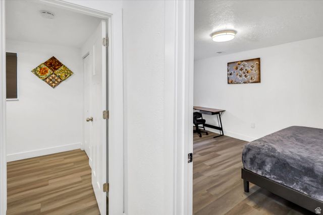 6084 S LONGMORE DR, Salt Lake City, UT 84118