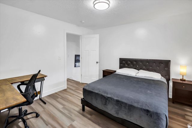 6084 S LONGMORE DR, Salt Lake City, UT 84118