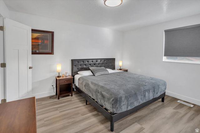 6084 S LONGMORE DR, Salt Lake City, UT 84118