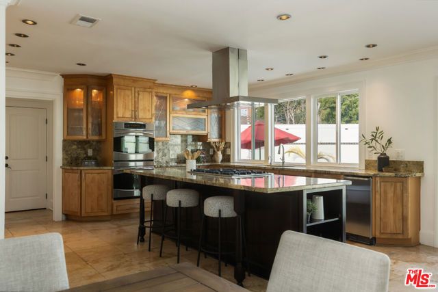 802 Lees Avenue, Long Beach, CA 90815